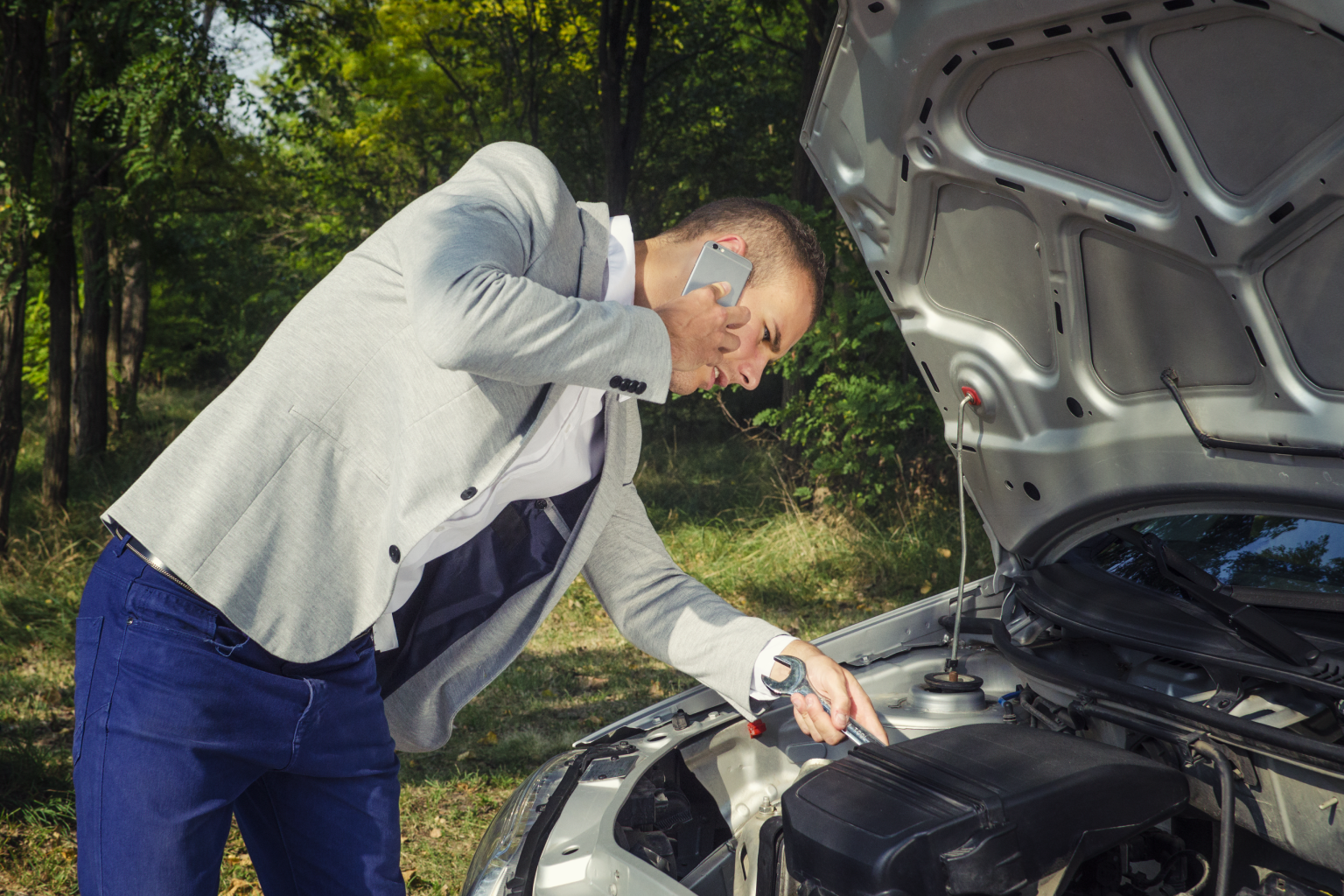 Transmission Fluid Leak: Causes, Symptoms & What to Do